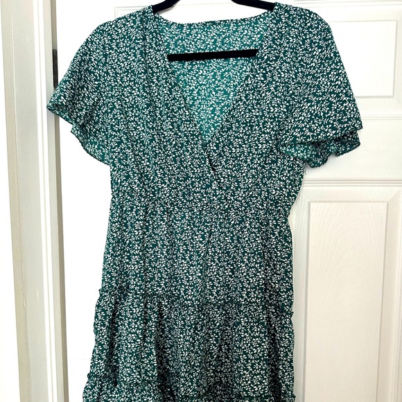 Summer dress - Picture 1 of 3